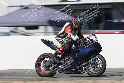 media/Oct-05-2025-CVMA (Sun) [[beeef4f201]]/Race 2-Supersport Middleweight/